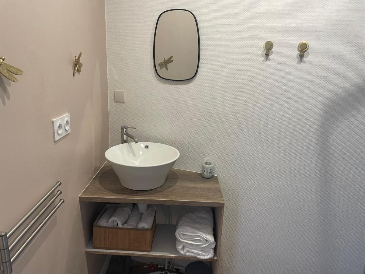 La Mission Hotell Saint-Martin-des-Noyers Exteriör bild